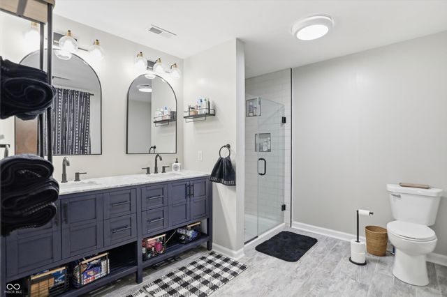 755 Round Court, Zionsville, IN 46077