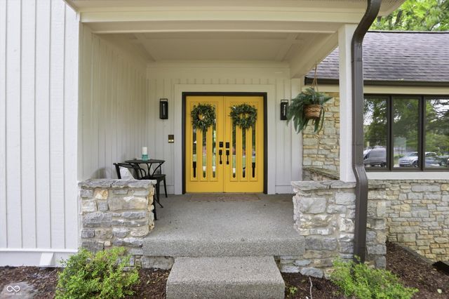 755 Round Court, Zionsville, IN 46077