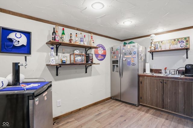 755 Round Court, Zionsville, IN 46077