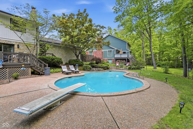 755 Round Court, Zionsville, IN 46077