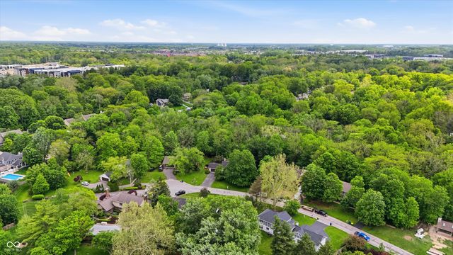 755 Round Court, Zionsville, IN 46077