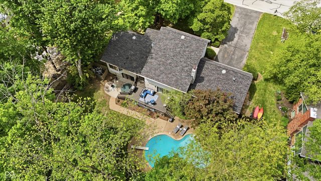 755 Round Court, Zionsville, IN 46077