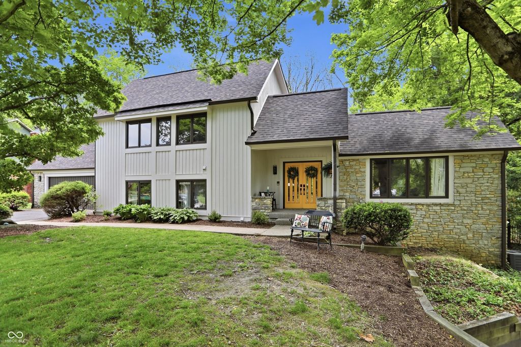 755 Round Court, Zionsville, IN 46077