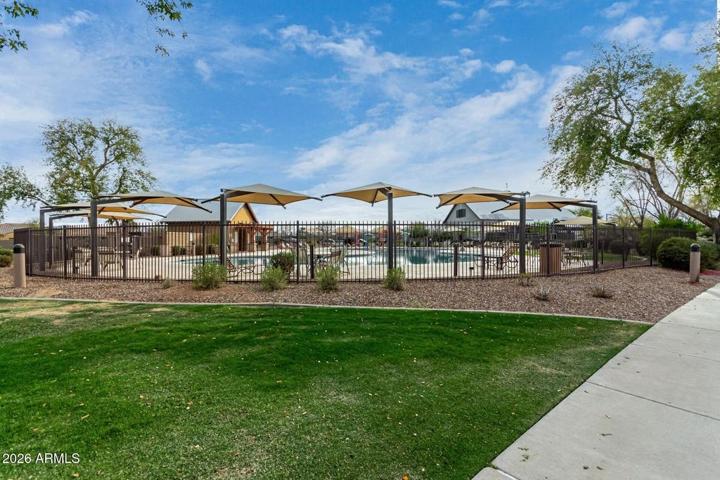 Image 35 of property listing at 4440 E LOS ALTOS Drive, Gilbert, AZ 85297