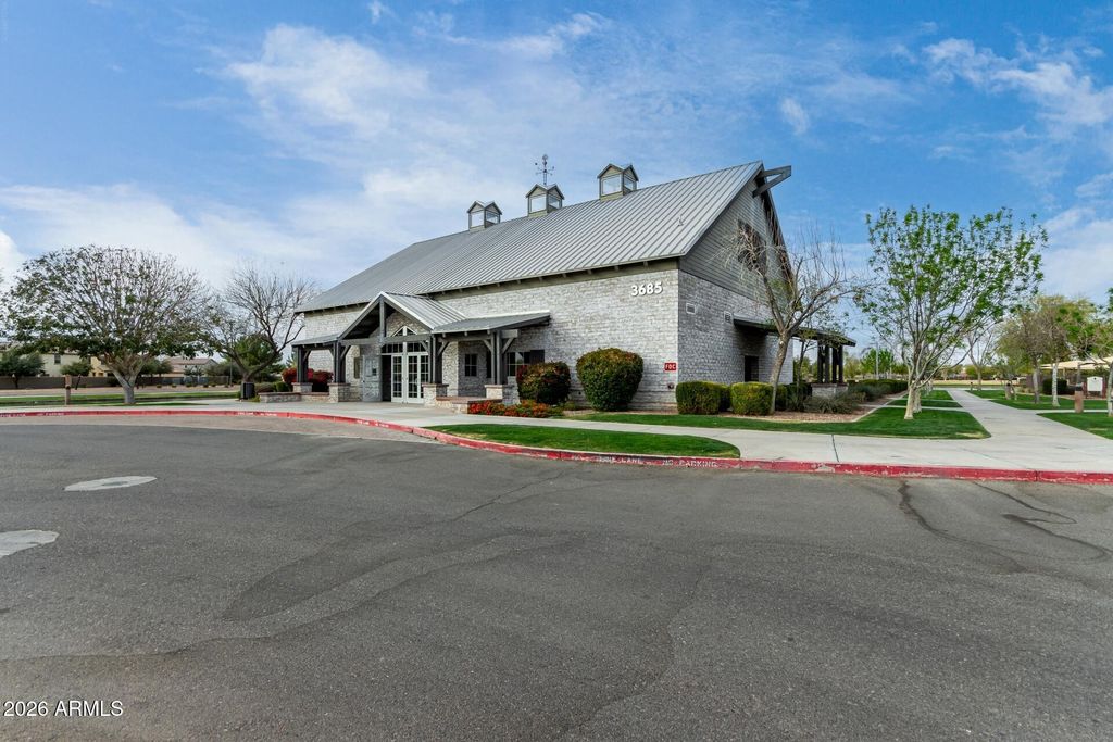 Image 41 of property listing at 4440 E LOS ALTOS Drive, Gilbert, AZ 85297