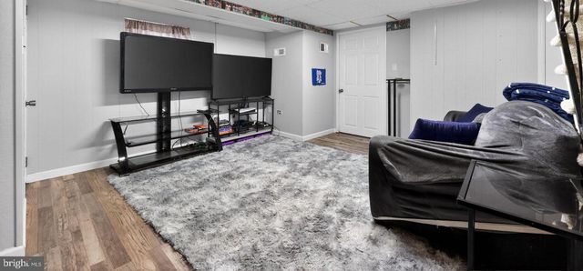 7635 BURHOLME AVE, Philadelphia, PA 19111