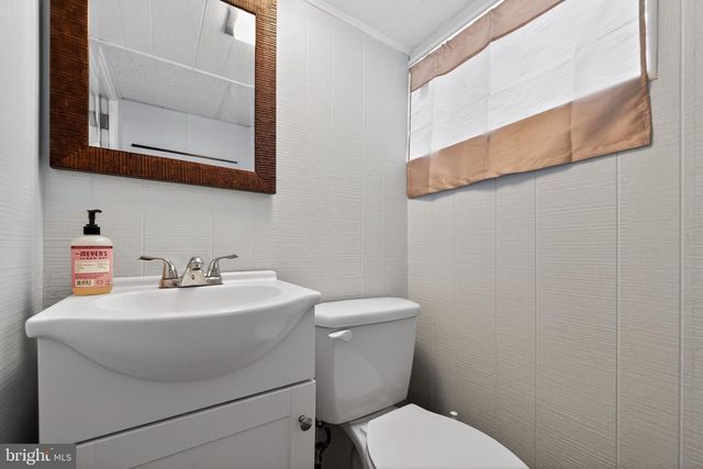 7635 BURHOLME AVE, Philadelphia, PA 19111