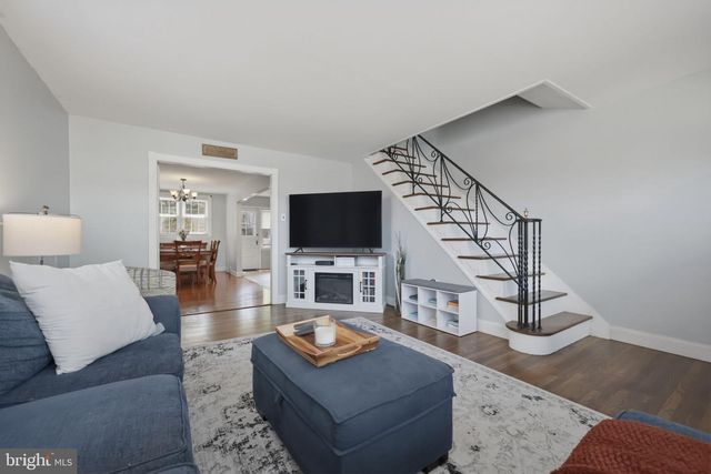 7635 BURHOLME AVE, Philadelphia, PA 19111