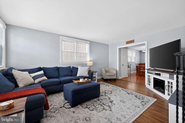 7635 BURHOLME AVE, Philadelphia, PA 19111