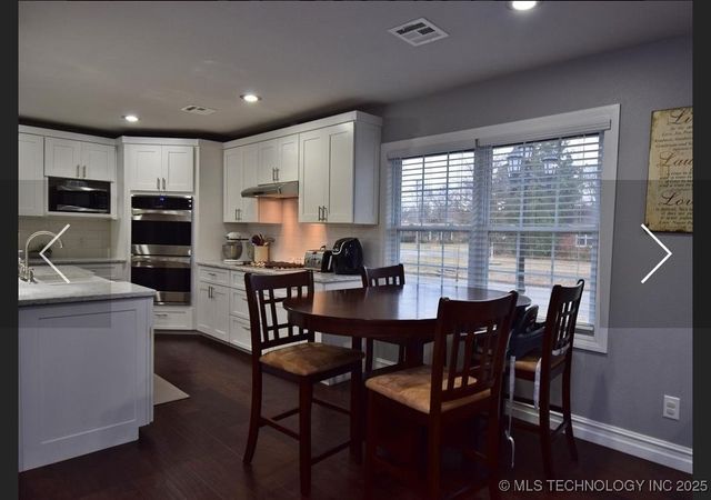 610 W Delaware Street, Tahlequah, OK 74464