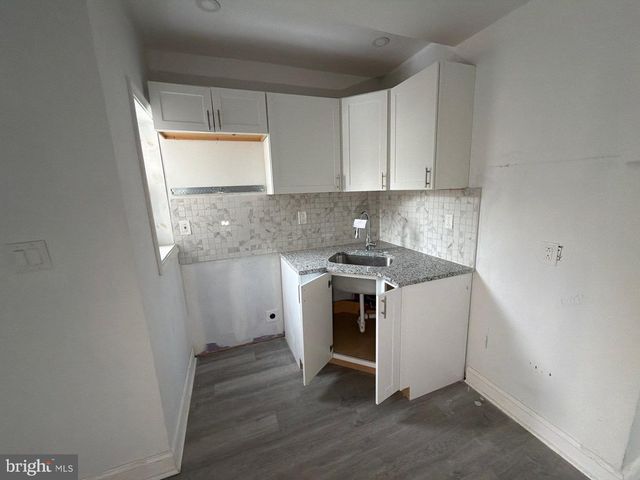 2113 N WOODSTOCK ST, Philadelphia, PA 19121