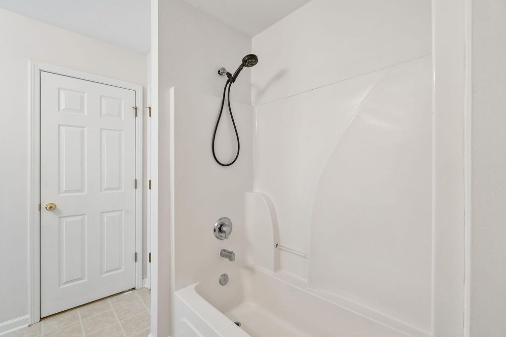 Image 24 of property listing at 1207 Shadow Mist Lane, Charleston, SC 29492