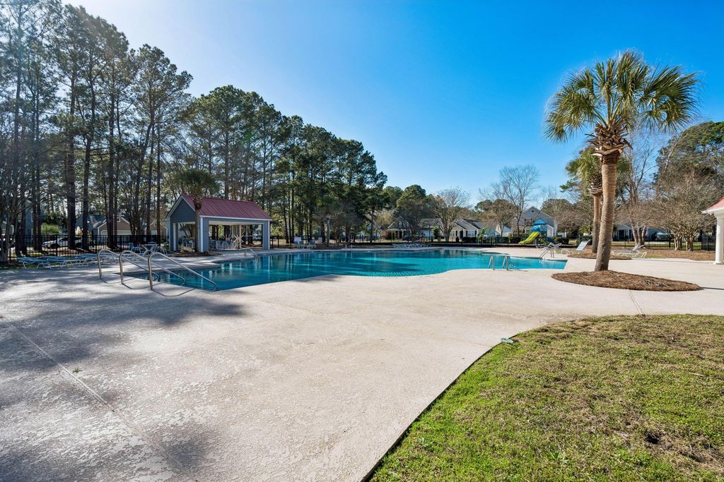 Image 37 of property listing at 1207 Shadow Mist Lane, Charleston, SC 29492