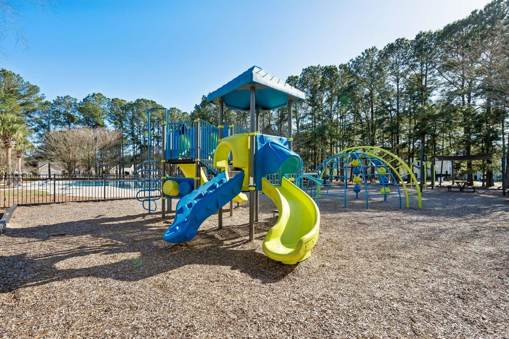 Image 40 of property listing at 1207 Shadow Mist Lane, Charleston, SC 29492