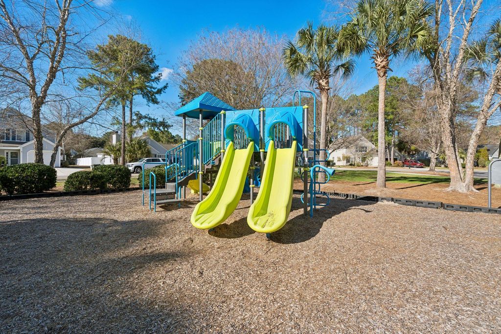 Image 41 of property listing at 1207 Shadow Mist Lane, Charleston, SC 29492