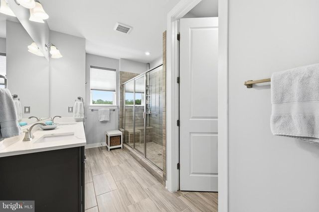 19272 BROOKWATER TER, Leesburg, VA 20175