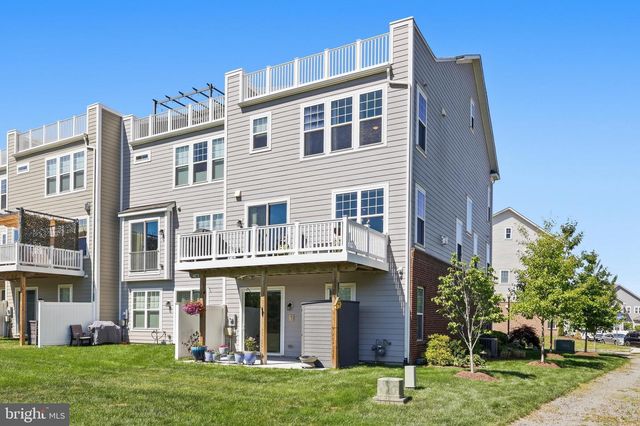 19272 BROOKWATER TER, Leesburg, VA 20175