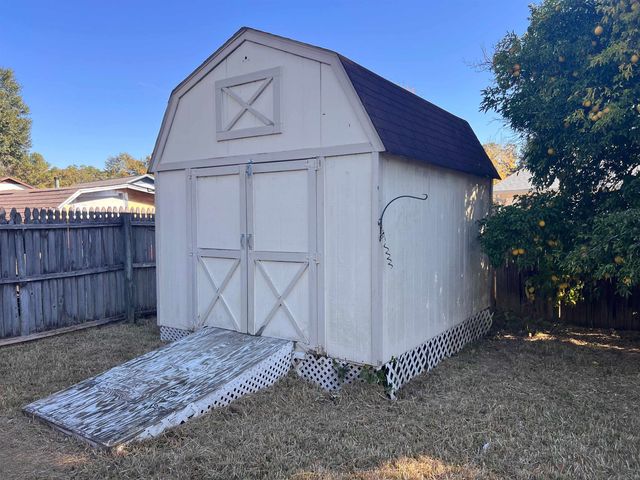 1949 Rob Way, Tallahassee, FL 32303