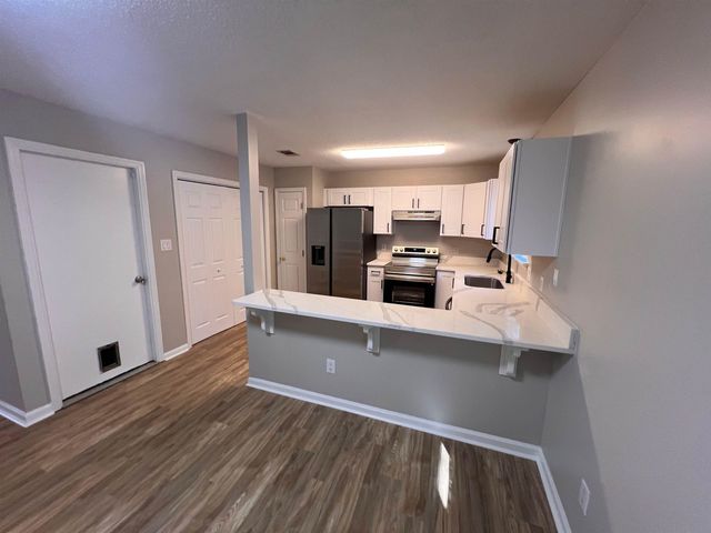 1949 Rob Way, Tallahassee, FL 32303