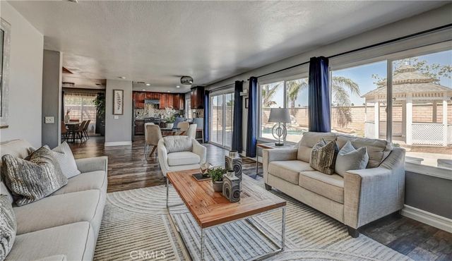 1113 Pampas Circle, Corona, CA 92881