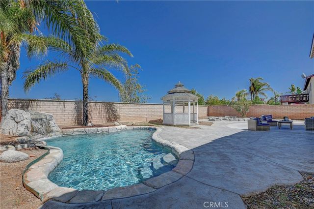 1113 Pampas Circle, Corona, CA 92881