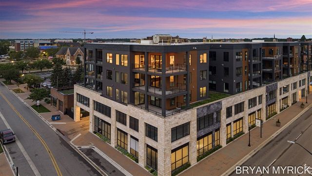 159 S River Avenue 505, Holland, MI 49423