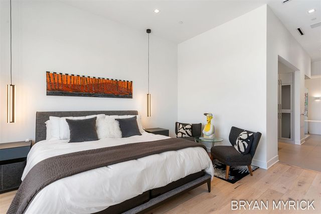 159 S River Avenue 505, Holland, MI 49423