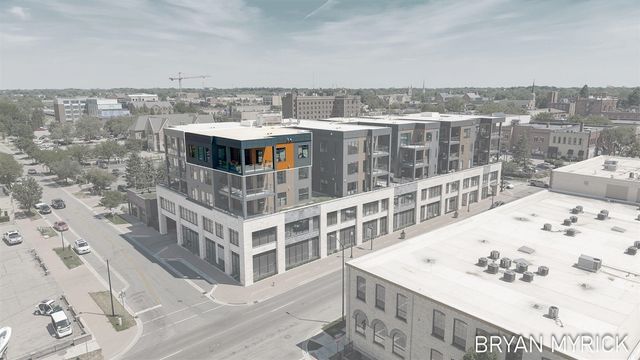 159 S River Avenue 505, Holland, MI 49423