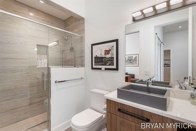 159 S River Avenue 505, Holland, MI 49423