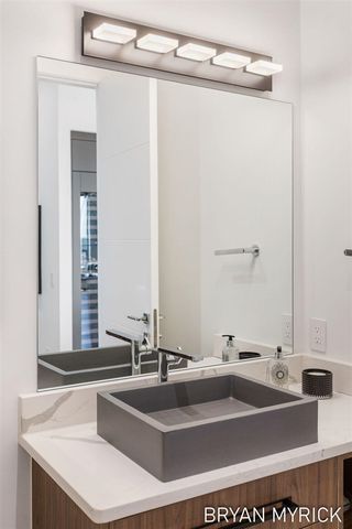 159 S River Avenue 505, Holland, MI 49423