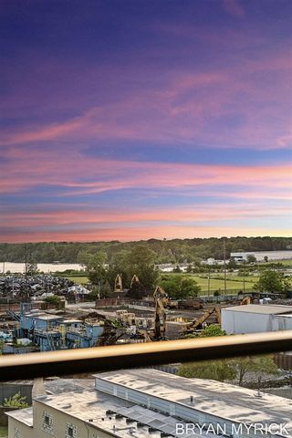 159 S River Avenue 505, Holland, MI 49423