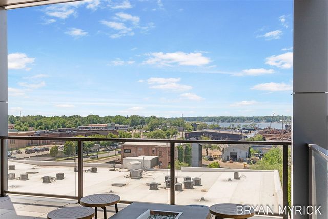159 S River Avenue 505, Holland, MI 49423