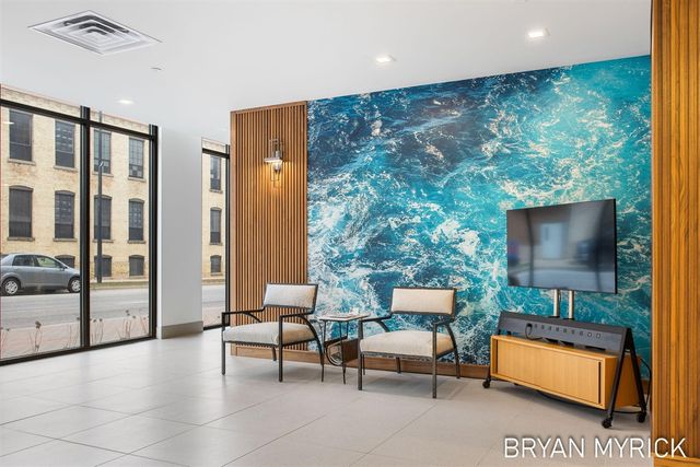 159 S River Avenue 505, Holland, MI 49423