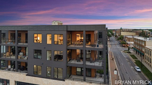 159 S River Avenue 505, Holland, MI 49423