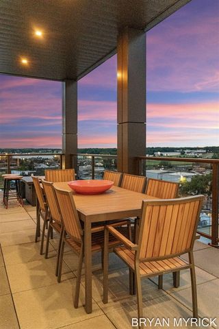 159 S River Avenue 505, Holland, MI 49423