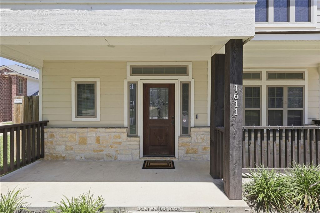 1611 Park Place, College Station, TX 77840 — photo 2