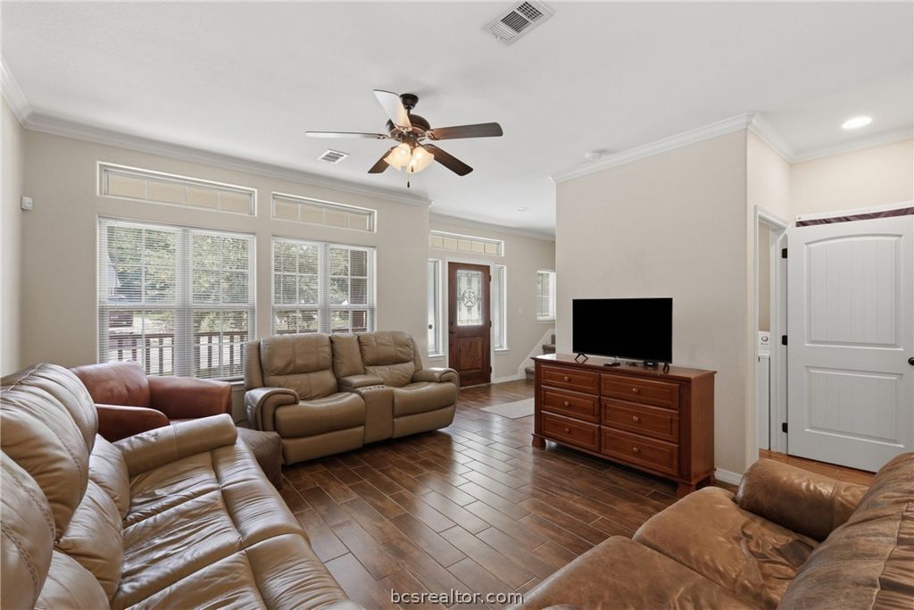 1611 Park Place, College Station, TX 77840 — photo 3