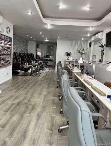 6727 13th Avenue, Brooklyn, NY 11219