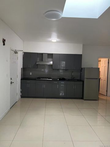 6727 13th Avenue, Brooklyn, NY 11219