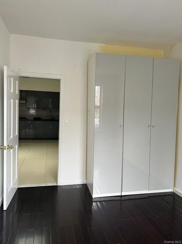 6727 13th Avenue, Brooklyn, NY 11219