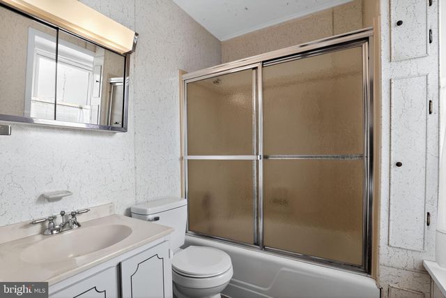 411 SWAMP PIKE, Schwenksville, PA 19473