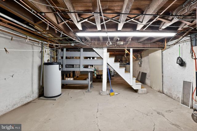 411 SWAMP PIKE, Schwenksville, PA 19473