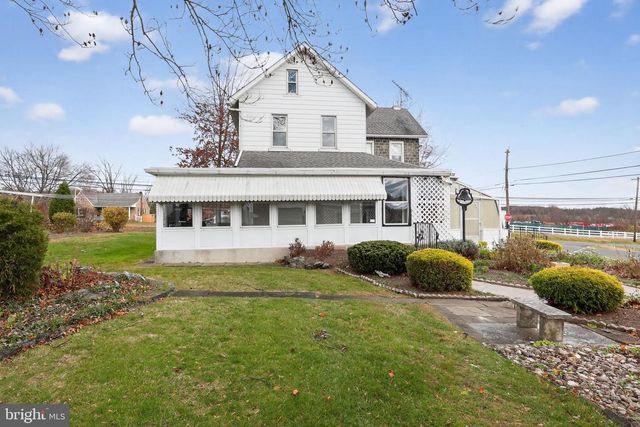 411 SWAMP PIKE, Schwenksville, PA 19473