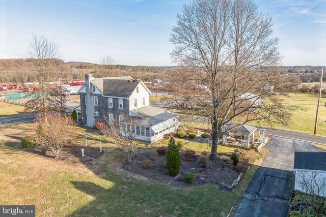 411 SWAMP PIKE, Schwenksville, PA 19473