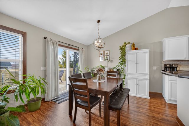 16201 Wilden Drive, Urbandale, IA 50323