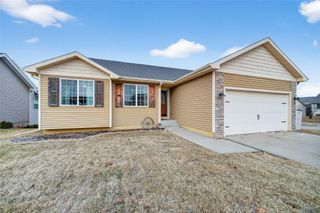16201 Wilden Drive, Urbandale, IA 50323