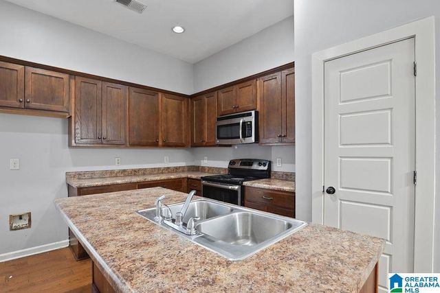 237 THE HEIGHTS DRIVE, Calera, AL 35040