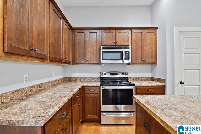 237 THE HEIGHTS DRIVE, Calera, AL 35040