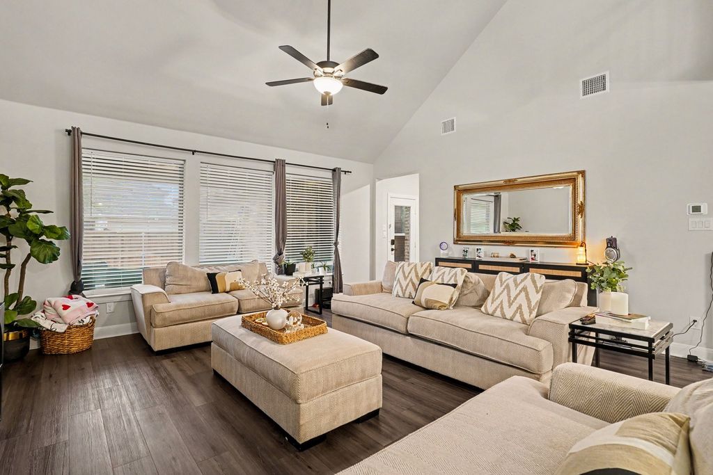 909 Almond Blossom Circle, Crowley, TX 76036 — photo 5