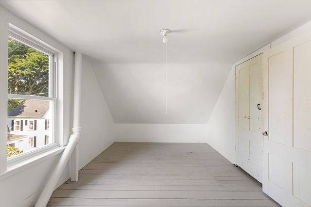17 Osgood St, Salem, MA 01970